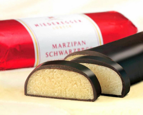 Mazapán con chocolate semi-amargo